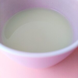温かい緑茶で、緑茶ミルクティー（全工程写真あり）